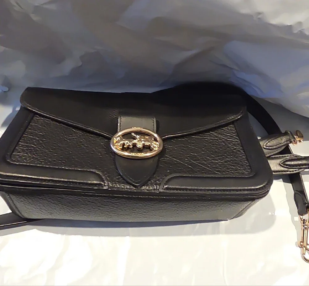 Coach compact shoulder